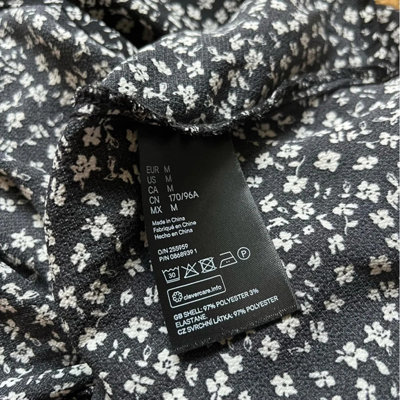 H&M Floral Black and White Peasant Dress - Picture 5 of 5